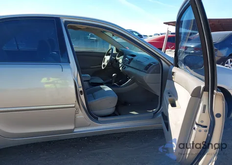 2004 Toyota Camry Le from USA, damaged, VIN 4T1BE32K84U886573